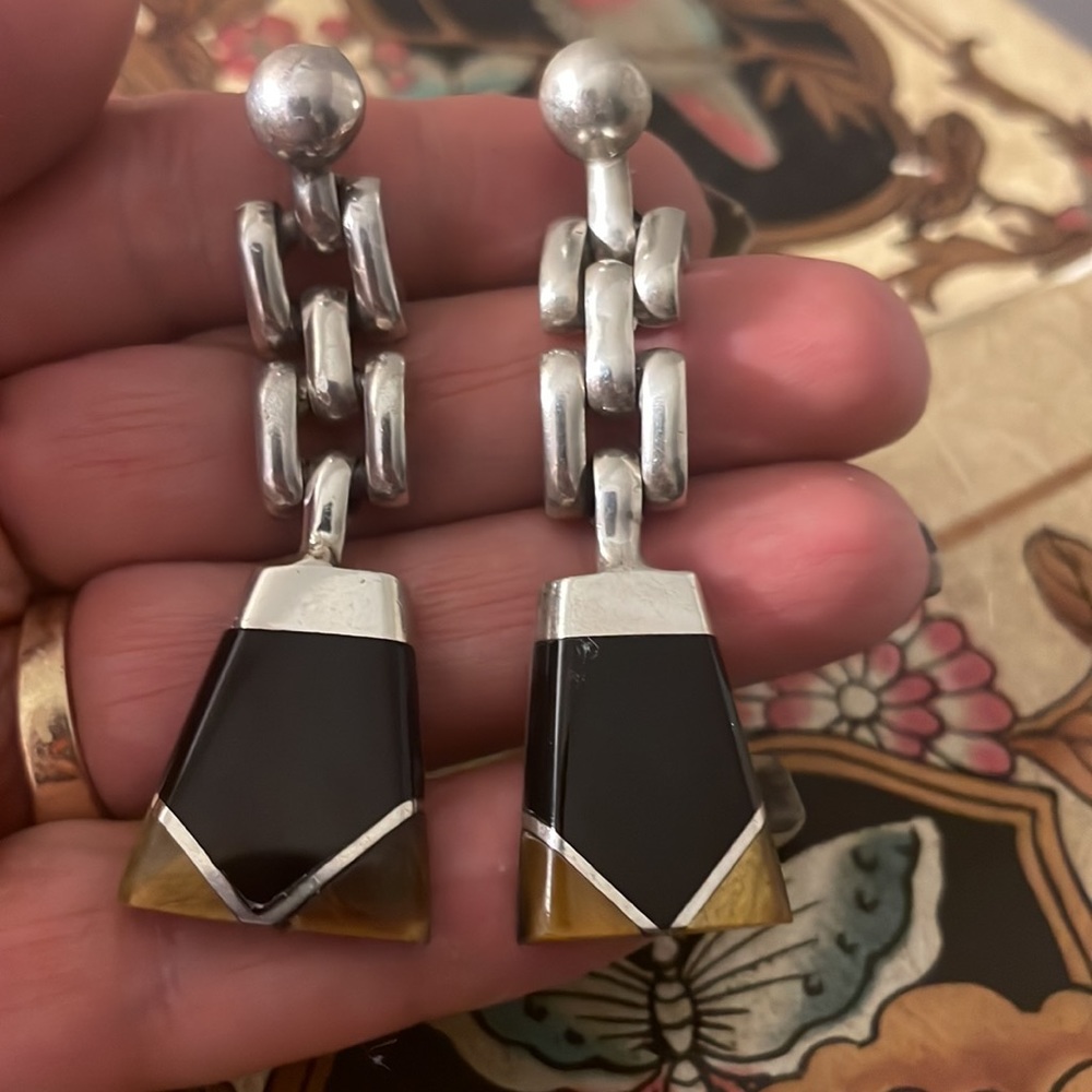 ❤️vintage Black ONYX &TIGAR EYE dangling Long   Earring’s  27 Grams